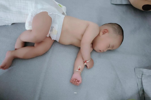 安吉怀孕初期腰特别酸